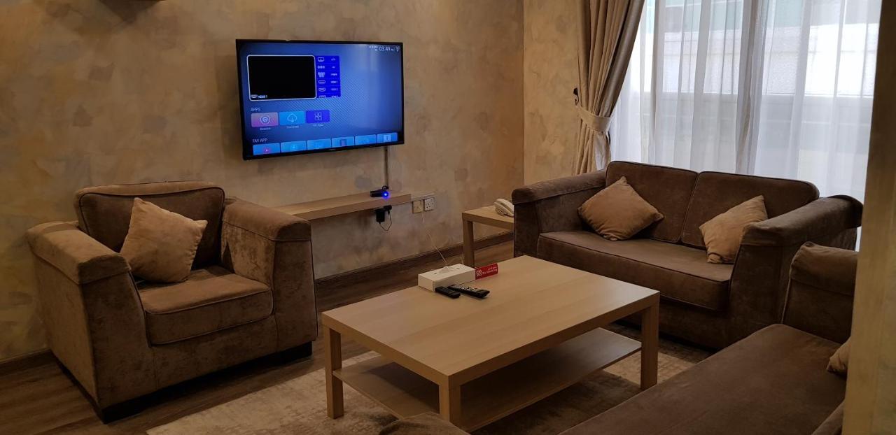 Boulevard City Suites Hotel Apartments Дубай Екстериор снимка