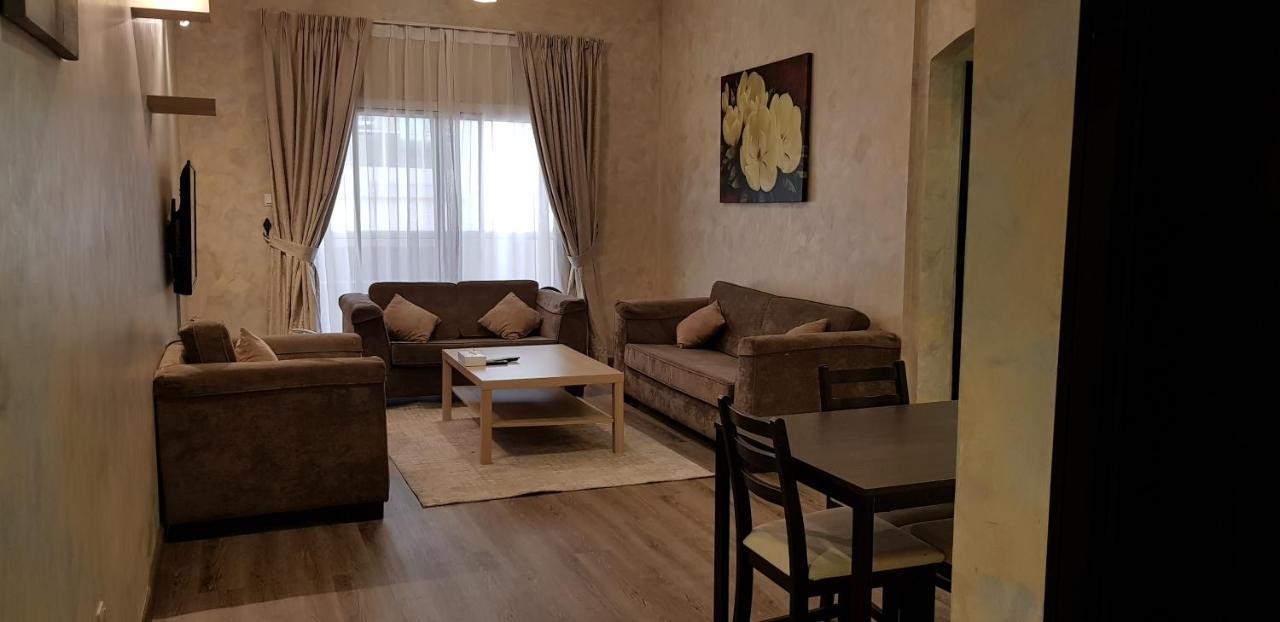 Boulevard City Suites Hotel Apartments Дубай Екстериор снимка