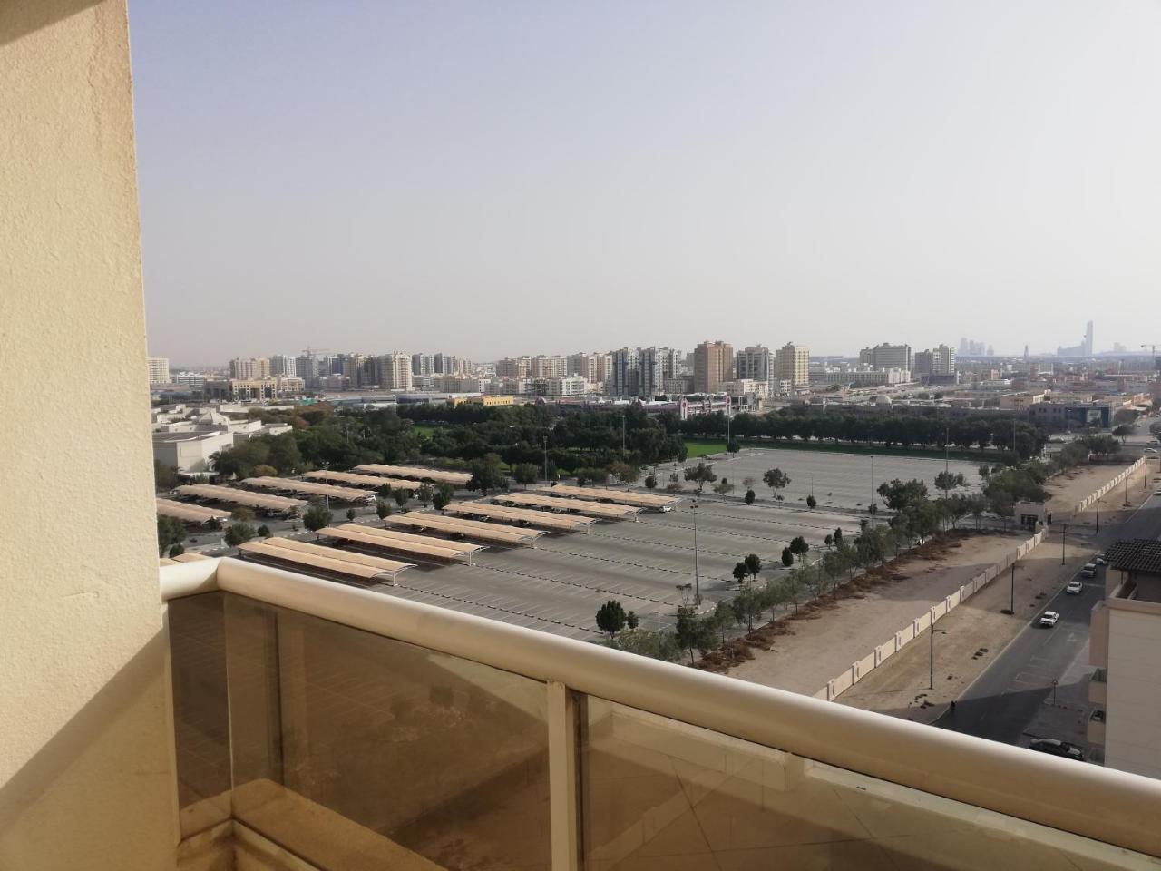 Boulevard City Suites Hotel Apartments Дубай Екстериор снимка