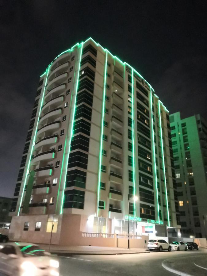 Boulevard City Suites Hotel Apartments Дубай Екстериор снимка