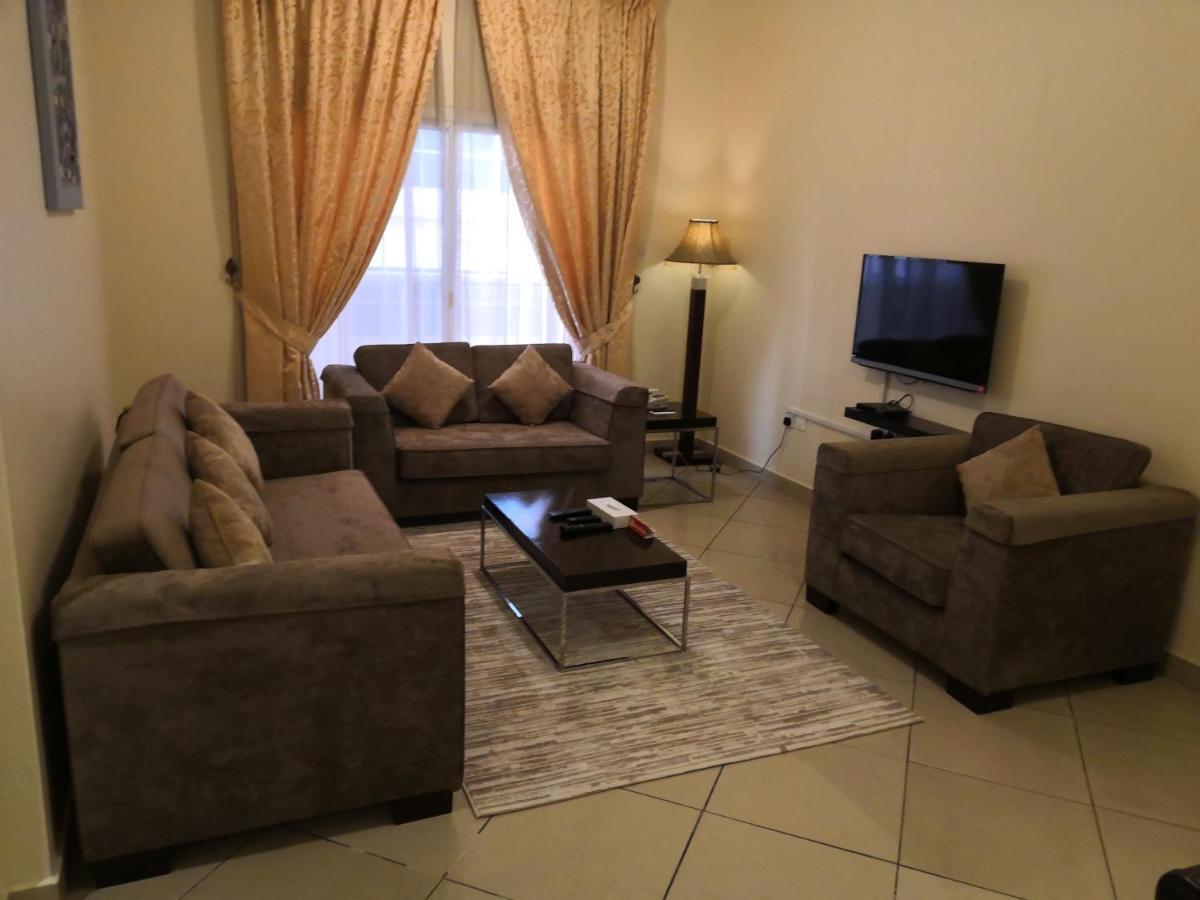 Boulevard City Suites Hotel Apartments Дубай Екстериор снимка
